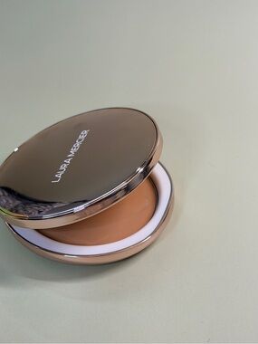 laura mercier Cream Foundation Compact — Warm Beige/Tan